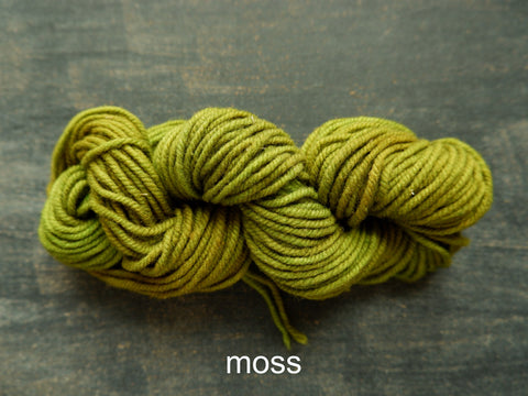 Woolen Wonder is a Canadian made yarn, hand dyed by The Fleece Artist, available at The Knit Cafe in Toronto