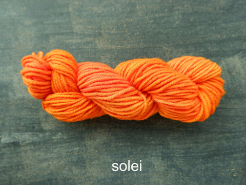 Canadian, hand dyed yarn from Fleece Artist. Woolen Wonder 50 grams