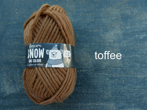 Snow by Drops Yarn is a Bulky 100% wool. Toffee