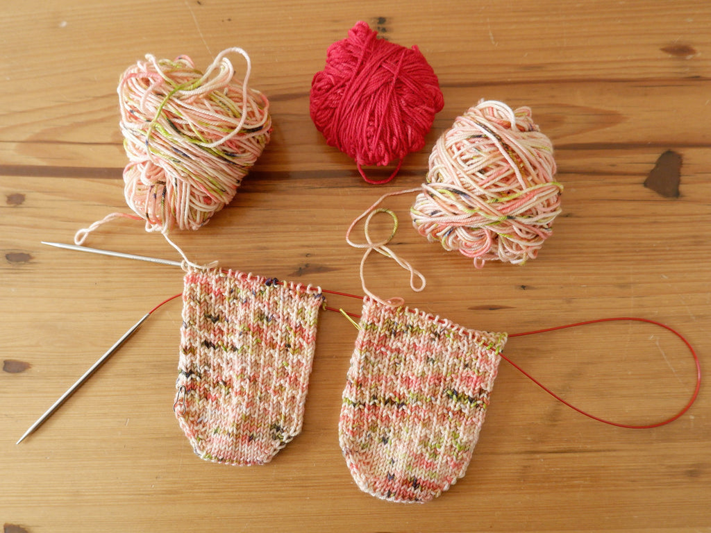 Sock knitting class for two socks knit at once from the toe up