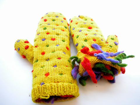A knitting class to make Thrum Mittens in Toronto