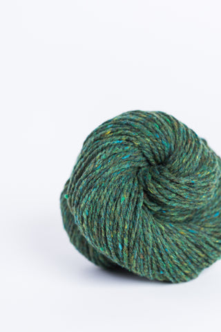 Brooklyn Tweed Shelter yarn is available in Canada at The Knit Cafe in Toronto
