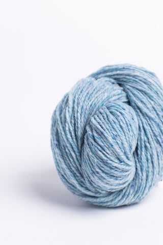 Brooklyn Tweed Shelter yarn is available in Canada at The Knit Cafe in Toronto