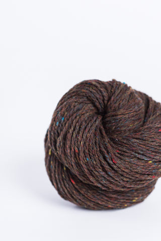 Brooklyn Tweed Shelter yarn is available in Canada at The Knit Cafe in Toronto