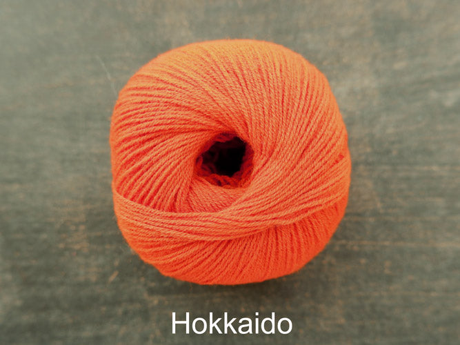 Currant, Merino Wool, Red Yarn, Knitting – Hue Loco