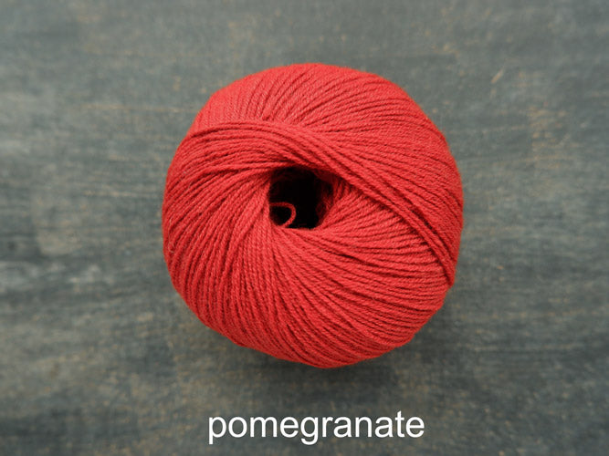 Currant, Merino Wool, Red Yarn, Knitting – Hue Loco